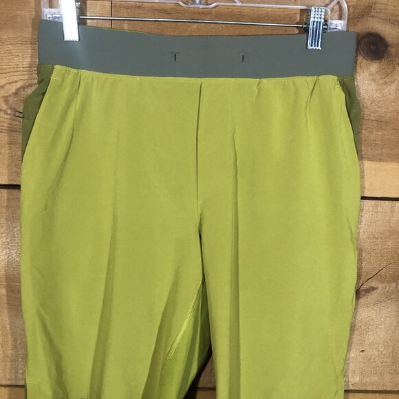 Lululemon 2 Tone Activewear Exercise Running Shorts Mens Size Medium Pockets - Picture 3 of 11